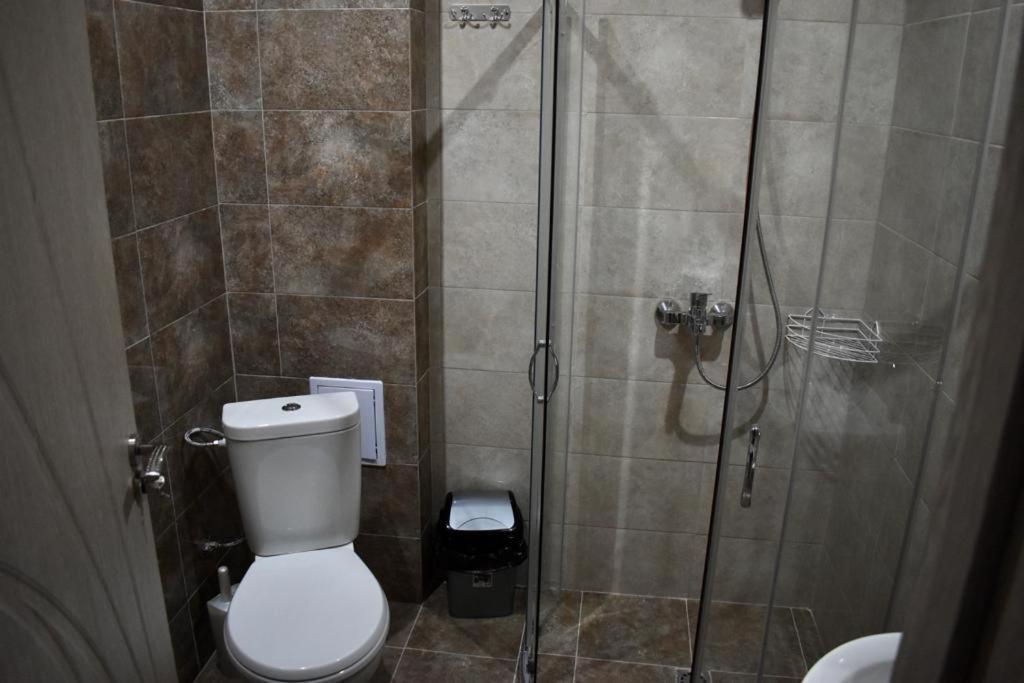 Хотел Чинар Кирково Exterior photo